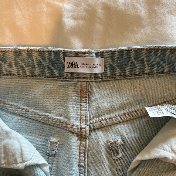 Zara (subtle) flare jeans - Picture 6 of 7